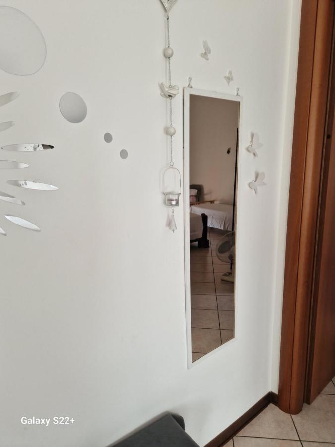Iris Apartment Cislago Екстериор снимка