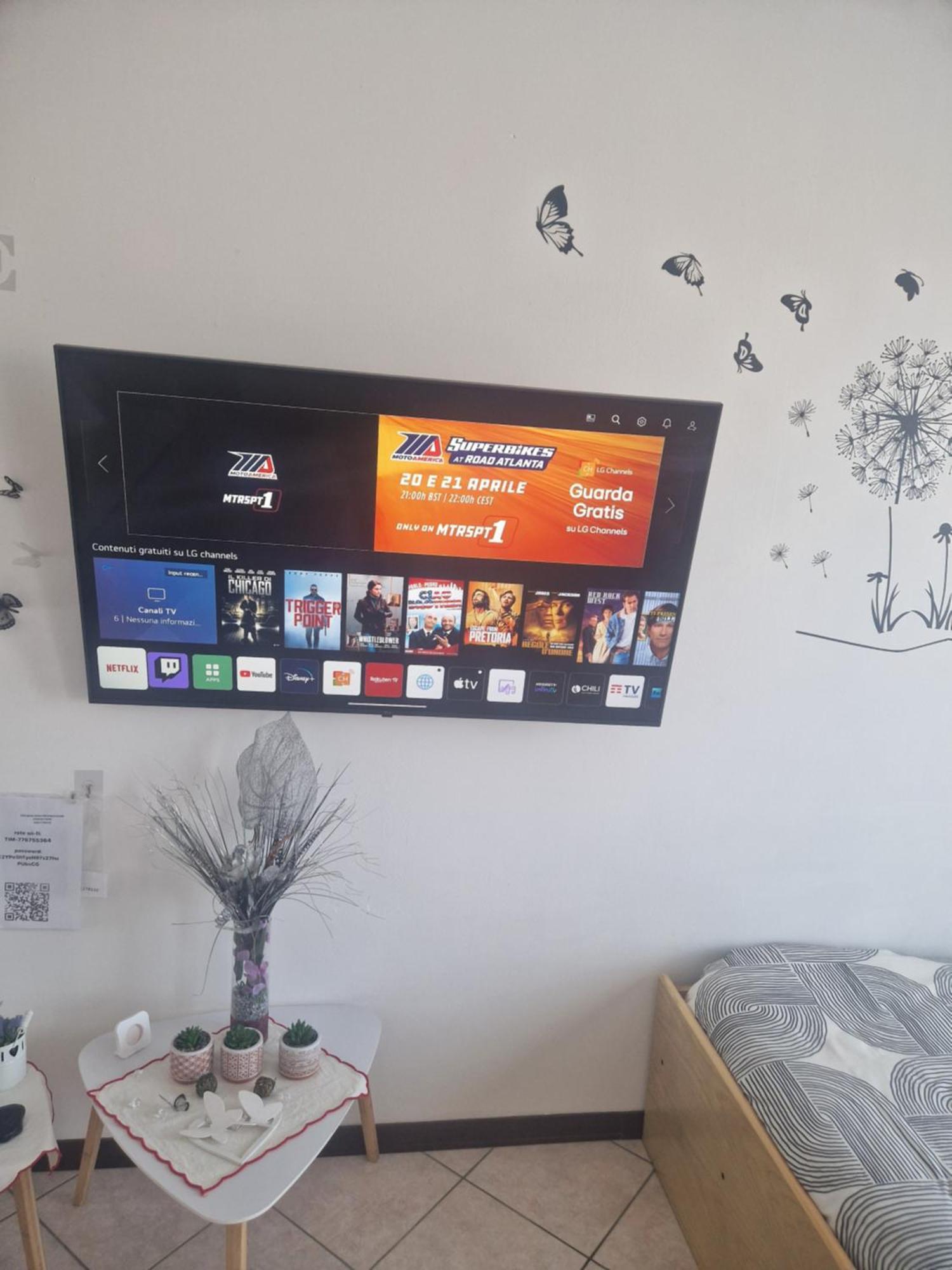 Iris Apartment Cislago Екстериор снимка